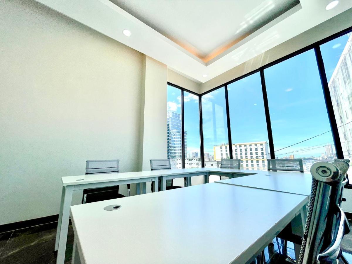 Skyview Residence & Apartments Σίχανουκβιλ Εξωτερικό φωτογραφία